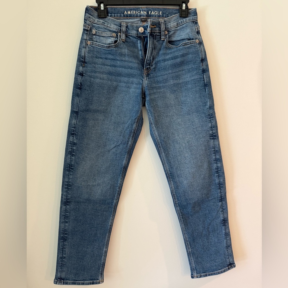 American Eagle Outfitters Women's Straight Leg Jeans - Medium Blue